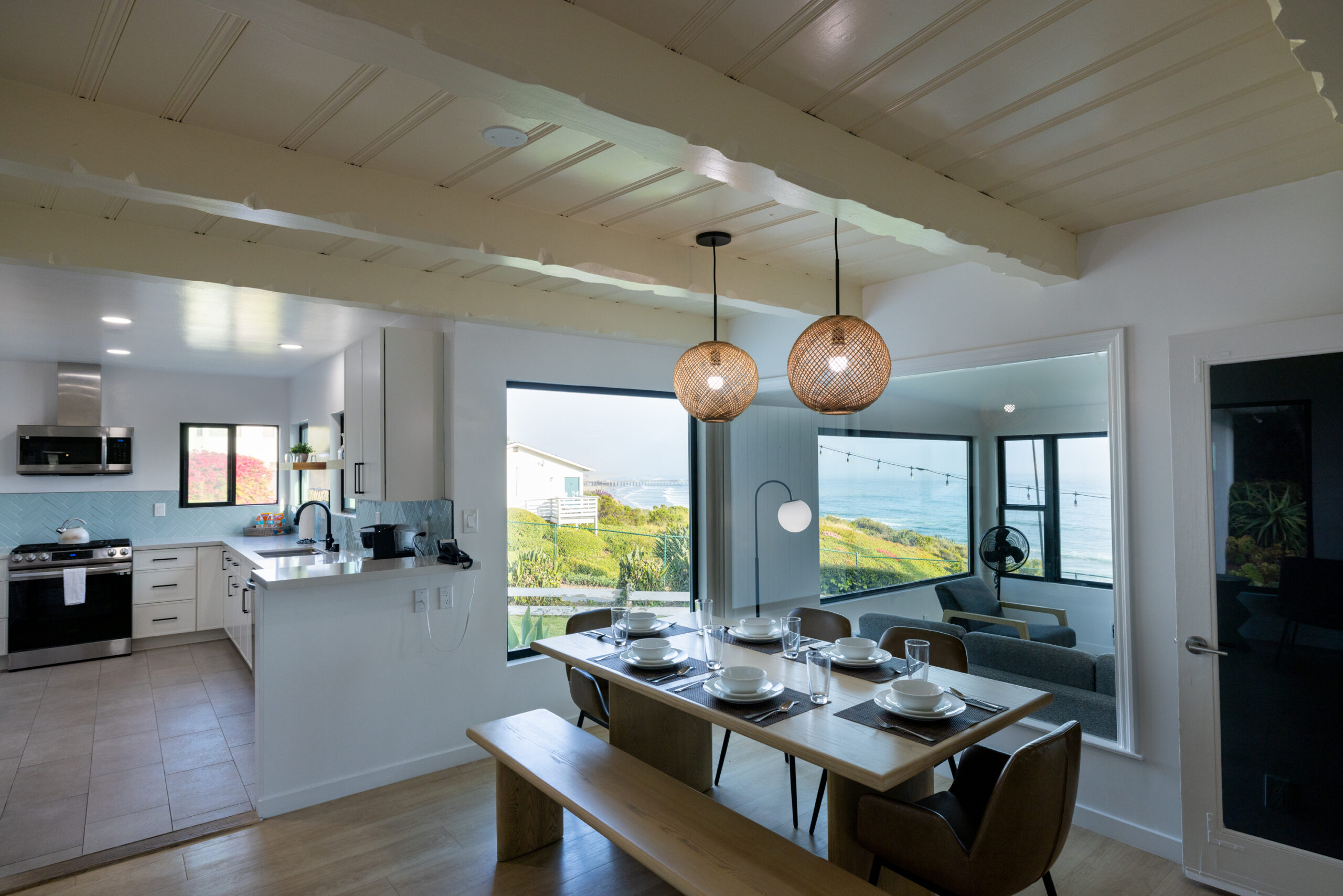 Beach House Dining Room at the Tides Oceanview Inn and Cottages